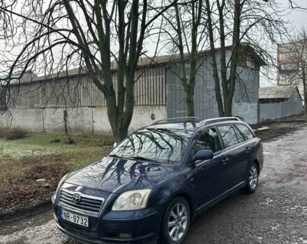 Синий Тойота Авенсис, объемом двигателя 2 л и пробегом 250 тыс. км за 2500 $, фото 1 на Automoto.ua