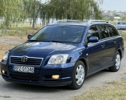 Синий Тойота Авенсис, объемом двигателя 2 л и пробегом 350 тыс. км за 2600 $, фото 1 на Automoto.ua