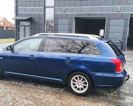 Синий Тойота Авенсис, объемом двигателя 2 л и пробегом 324 тыс. км за 5700 $, фото 1 на Automoto.ua