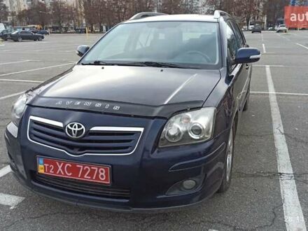 Синий Тойота Авенсис, объемом двигателя 1.8 л и пробегом 250 тыс. км за 6700 $, фото 1 на Automoto.ua