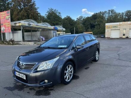 Синій Тойота Авенсіс, об'ємом двигуна 2 л та пробігом 240 тис. км за 3750 $, фото 1 на Automoto.ua