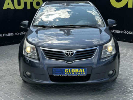 Синий Тойота Авенсис, объемом двигателя 2 л и пробегом 247 тыс. км за 8700 $, фото 1 на Automoto.ua