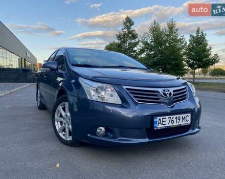 Синій Тойота Авенсіс, об'ємом двигуна 1.99 л та пробігом 135 тис. км за 9299 $, фото 1 на Automoto.ua