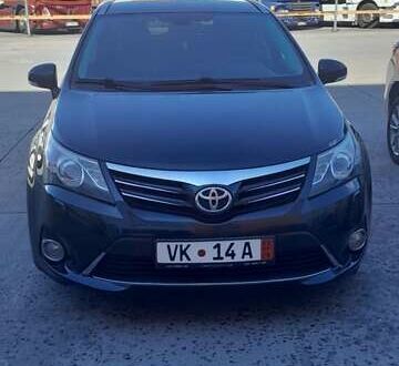 Синий Тойота Авенсис, объемом двигателя 2.2 л и пробегом 243 тыс. км за 13500 $, фото 1 на Automoto.ua