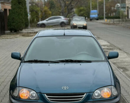 Зелений Тойота Авенсіс, об'ємом двигуна 1.8 л та пробігом 220 тис. км за 3999 $, фото 1 на Automoto.ua