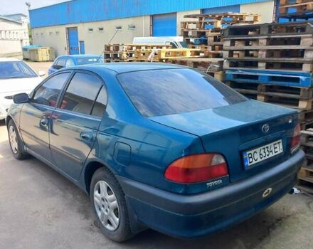 Зеленый Тойота Авенсис, объемом двигателя 1.76 л и пробегом 220 тыс. км за 2750 $, фото 3 на Automoto.ua
