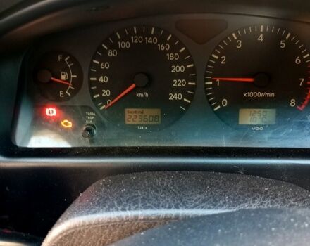 Зелений Тойота Авенсіс, об'ємом двигуна 2 л та пробігом 223 тис. км за 3500 $, фото 2 на Automoto.ua