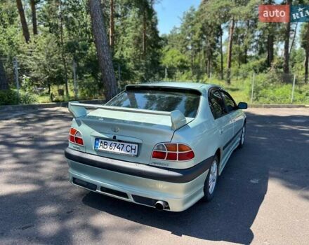 Зелений Тойота Авенсіс, об'ємом двигуна 1.8 л та пробігом 323 тис. км за 4100 $, фото 3 на Automoto.ua