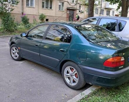 Зелений Тойота Авенсіс, об'ємом двигуна 1.6 л та пробігом 340 тис. км за 3100 $, фото 6 на Automoto.ua