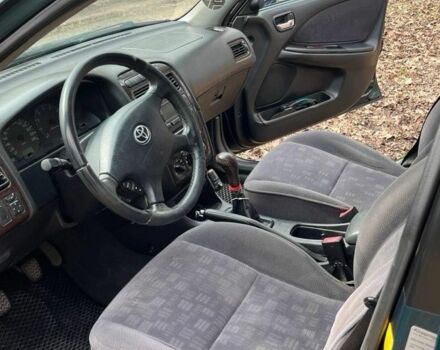 Зеленый Тойота Авенсис, объемом двигателя 1.8 л и пробегом 340 тыс. км за 3500 $, фото 1 на Automoto.ua