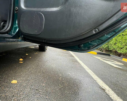 Зеленый Тойота Авенсис, объемом двигателя 2 л и пробегом 306 тыс. км за 4300 $, фото 16 на Automoto.ua