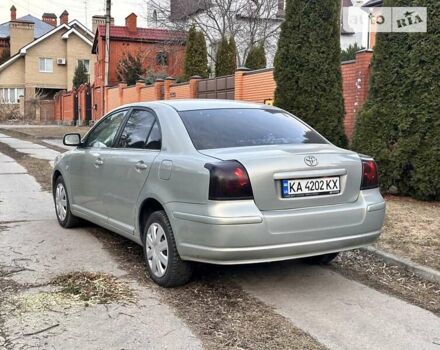 Зелений Тойота Авенсіс, об'ємом двигуна 1.8 л та пробігом 205 тис. км за 4800 $, фото 2 на Automoto.ua