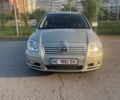 Зеленый Тойота Авенсис, объемом двигателя 2 л и пробегом 183 тыс. км за 5500 $, фото 4 на Automoto.ua