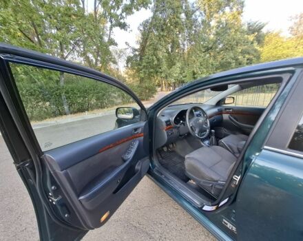 Зеленый Тойота Авенсис, объемом двигателя 1.8 л и пробегом 214 тыс. км за 5000 $, фото 17 на Automoto.ua