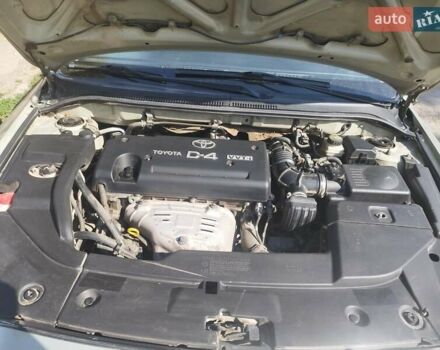 Зеленый Тойота Авенсис, объемом двигателя 2 л и пробегом 233 тыс. км за 4900 $, фото 9 на Automoto.ua