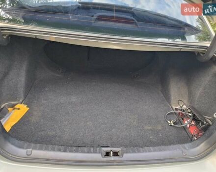 Зеленый Тойота Авенсис, объемом двигателя 2 л и пробегом 233 тыс. км за 4900 $, фото 5 на Automoto.ua