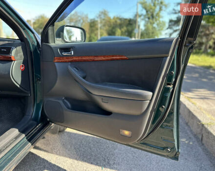 Зеленый Тойота Авенсис, объемом двигателя 2 л и пробегом 205 тыс. км за 4700 $, фото 13 на Automoto.ua