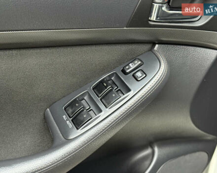 Зеленый Тойота Авенсис, объемом двигателя 1.8 л и пробегом 285 тыс. км за 5999 $, фото 34 на Automoto.ua