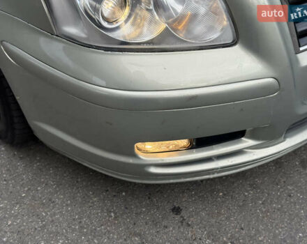 Зеленый Тойота Авенсис, объемом двигателя 1.8 л и пробегом 285 тыс. км за 5999 $, фото 33 на Automoto.ua