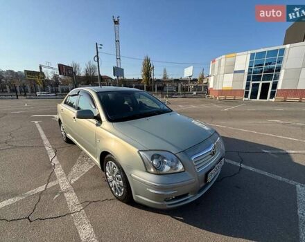 Зеленый Тойота Авенсис, объемом двигателя 1.8 л и пробегом 254 тыс. км за 5500 $, фото 3 на Automoto.ua