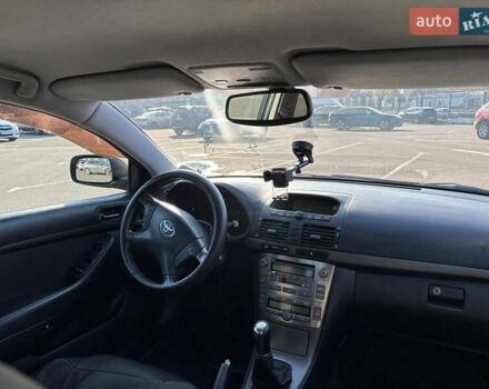 Зеленый Тойота Авенсис, объемом двигателя 1.8 л и пробегом 254 тыс. км за 5500 $, фото 14 на Automoto.ua