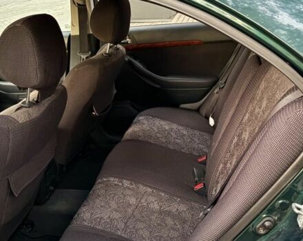 Зеленый Тойота Авенсис, объемом двигателя 0 л и пробегом 300 тыс. км за 2050 $, фото 1 на Automoto.ua