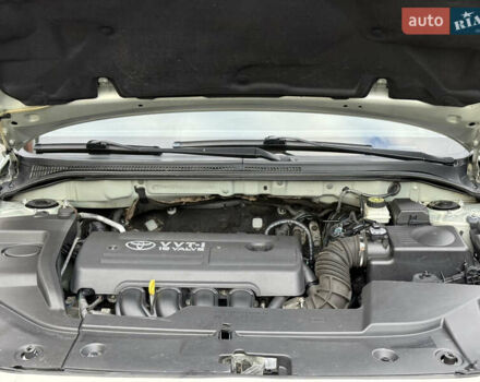 Зеленый Тойота Авенсис, объемом двигателя 1.8 л и пробегом 285 тыс. км за 5999 $, фото 10 на Automoto.ua