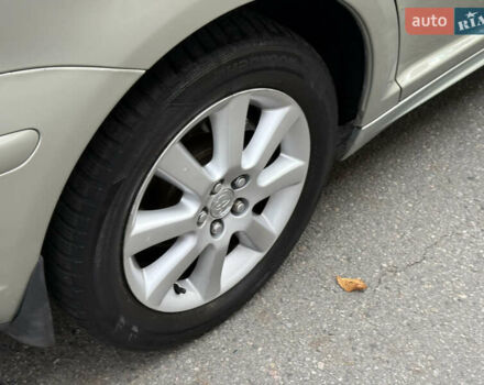 Зеленый Тойота Авенсис, объемом двигателя 1.8 л и пробегом 285 тыс. км за 5999 $, фото 29 на Automoto.ua