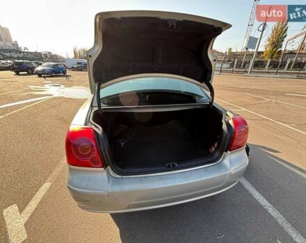 Зеленый Тойота Авенсис, объемом двигателя 1.8 л и пробегом 254 тыс. км за 5500 $, фото 15 на Automoto.ua