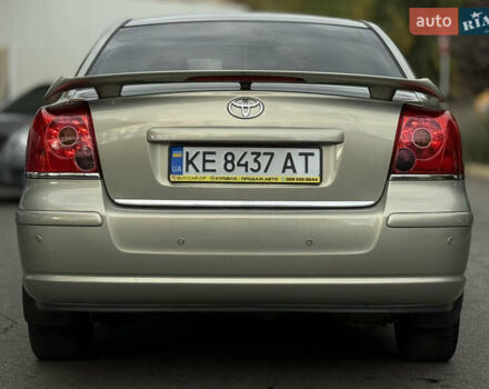 Зеленый Тойота Авенсис, объемом двигателя 1.8 л и пробегом 285 тыс. км за 5999 $, фото 3 на Automoto.ua