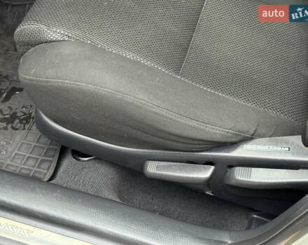 Зеленый Тойота Авенсис, объемом двигателя 1.8 л и пробегом 285 тыс. км за 5999 $, фото 36 на Automoto.ua