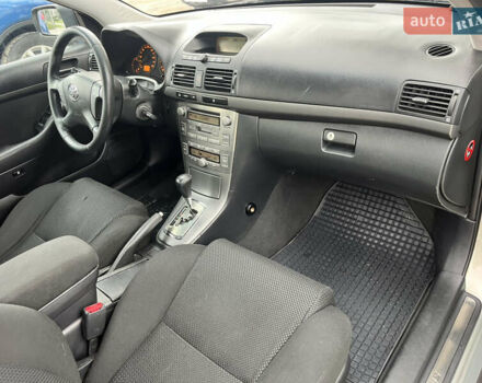 Зеленый Тойота Авенсис, объемом двигателя 1.76 л и пробегом 155 тыс. км за 6500 $, фото 9 на Automoto.ua