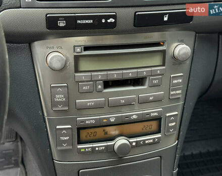 Зеленый Тойота Авенсис, объемом двигателя 1.8 л и пробегом 285 тыс. км за 5999 $, фото 44 на Automoto.ua