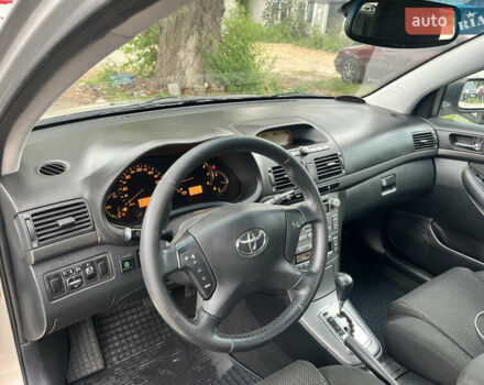 Зеленый Тойота Авенсис, объемом двигателя 1.76 л и пробегом 155 тыс. км за 6500 $, фото 6 на Automoto.ua
