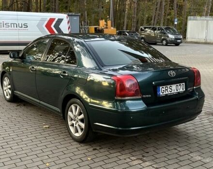 Зеленый Тойота Авенсис, объемом двигателя 0 л и пробегом 300 тыс. км за 2050 $, фото 4 на Automoto.ua