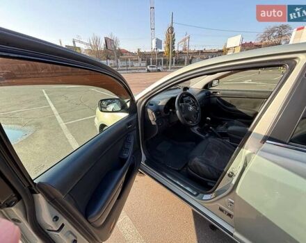 Зеленый Тойота Авенсис, объемом двигателя 1.8 л и пробегом 254 тыс. км за 5500 $, фото 19 на Automoto.ua