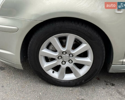 Зеленый Тойота Авенсис, объемом двигателя 1.8 л и пробегом 285 тыс. км за 5999 $, фото 17 на Automoto.ua