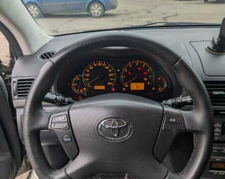 Зеленый Тойота Авенсис, объемом двигателя 1.79 л и пробегом 213 тыс. км за 6300 $, фото 9 на Automoto.ua