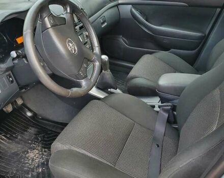 Зеленый Тойота Авенсис, объемом двигателя 1.79 л и пробегом 96 тыс. км за 9300 $, фото 10 на Automoto.ua