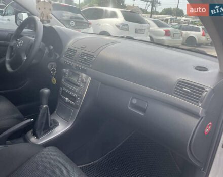 Зеленый Тойота Авенсис, объемом двигателя 1.8 л и пробегом 267 тыс. км за 6800 $, фото 18 на Automoto.ua