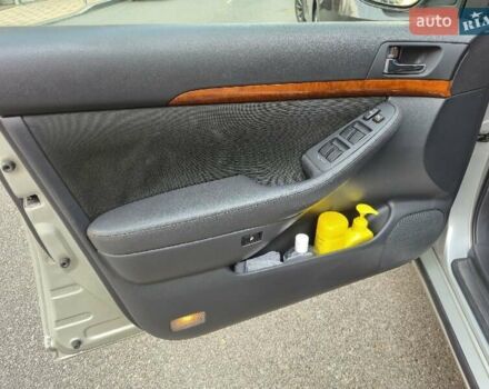 Зелений Тойота Авенсіс, об'ємом двигуна 2 л та пробігом 167 тис. км за 8000 $, фото 12 на Automoto.ua
