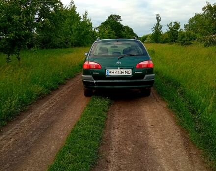Зеленый Тойота Авенсис, объемом двигателя 1.8 л и пробегом 250 тыс. км за 3999 $, фото 3 на Automoto.ua