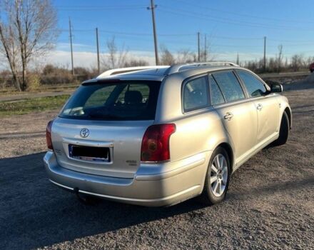 Зеленый Тойота Авенсис, объемом двигателя 2 л и пробегом 331 тыс. км за 2700 $, фото 3 на Automoto.ua