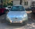 Зеленый Тойота Авенсис, объемом двигателя 2 л и пробегом 409 тыс. км за 2459 $, фото 1 на Automoto.ua