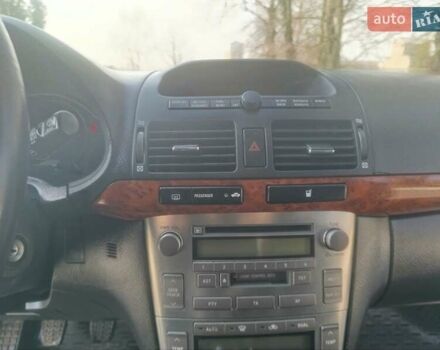 Зеленый Тойота Авенсис, объемом двигателя 1.8 л и пробегом 187 тыс. км за 6100 $, фото 28 на Automoto.ua