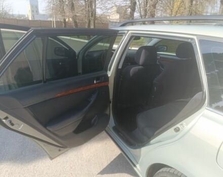 Зелений Тойота Авенсіс, об'ємом двигуна 1.8 л та пробігом 186 тис. км за 5950 $, фото 8 на Automoto.ua