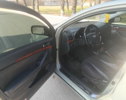 Зелений Тойота Авенсіс, об'ємом двигуна 1.8 л та пробігом 186 тис. км за 5950 $, фото 6 на Automoto.ua