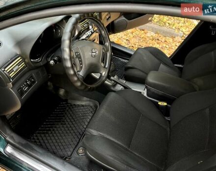 Зелений Тойота Авенсіс, об'ємом двигуна 1.8 л та пробігом 187 тис. км за 4300 $, фото 3 на Automoto.ua