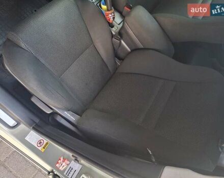 Зеленый Тойота Авенсис, объемом двигателя 2 л и пробегом 221 тыс. км за 5500 $, фото 20 на Automoto.ua