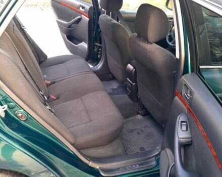 Зелений Тойота Авенсіс, об'ємом двигуна 2 л та пробігом 290 тис. км за 2599 $, фото 5 на Automoto.ua